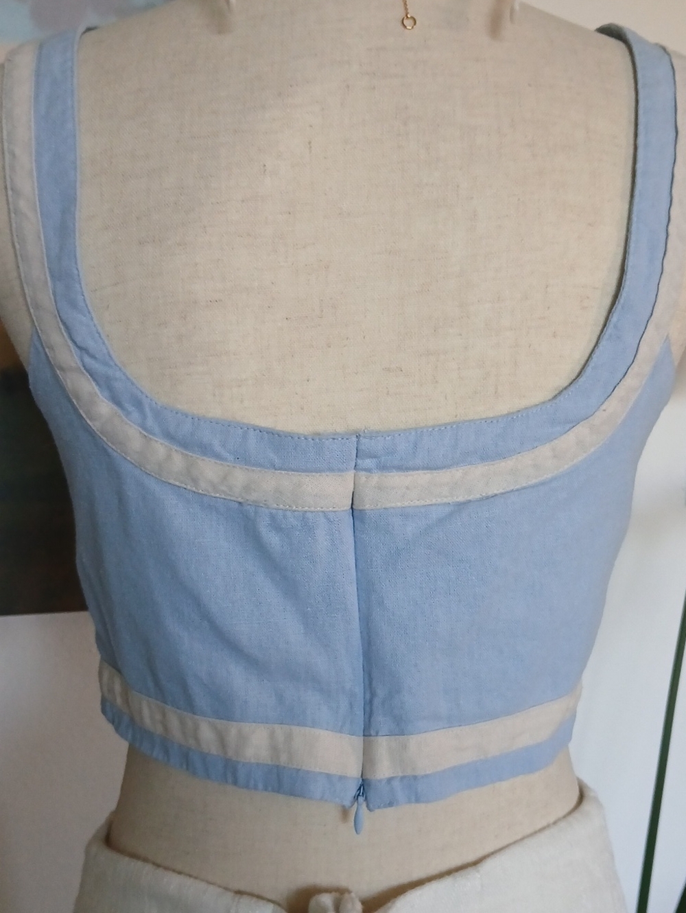 Avec Les Filles Light Blue and Cream Square Neck Crop Top XL - Picture 4 of 8